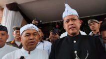 Wali Kota Bekasi, Tri Adhianto bersama dengan Gubernur Jabar Dedi Mulyadi